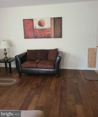 14724 Endsley Turn, Woodbridge VA  22193-2750 exterior