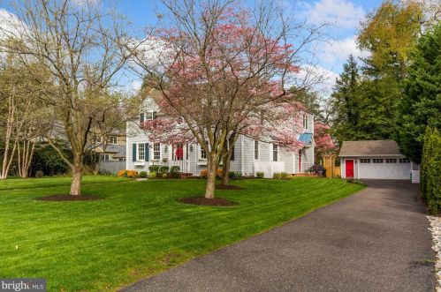 385 Station Ave, Tavistock, NJ 08033-3720