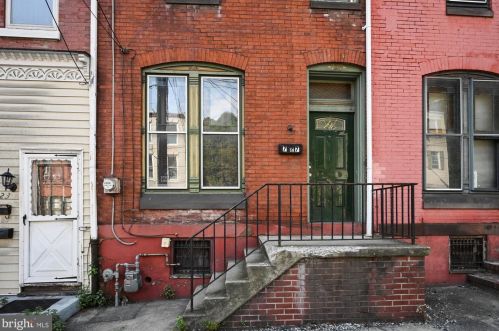 727 Market St, Primrose, PA 17901-2812