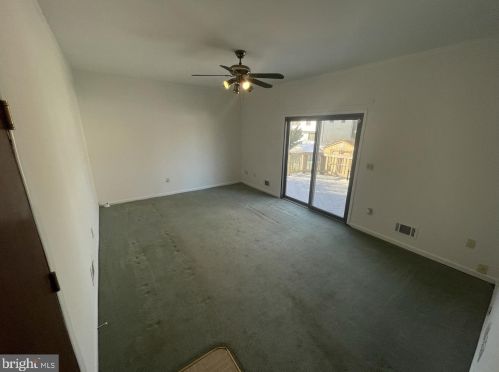 7 Nettletree Dr, Trenton NJ 08638-1818 exterior