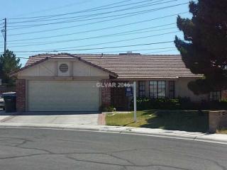 135 Cascade Dr, Henderson, NV 89074-2487