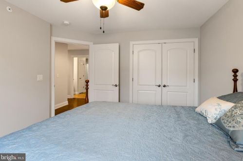 77 Midway Farms Ln, Lancaster PA  17602-2671 exterior