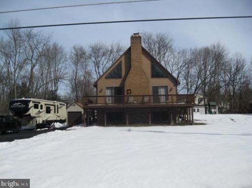 45 Ski Run Trl, Charnita, PA 17320-8535