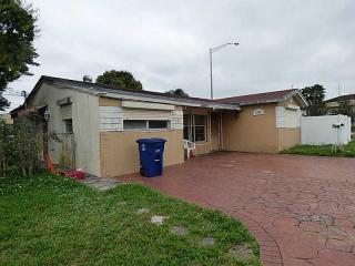 6728 28 Ct, Hollywood FL  33020-4735 exterior