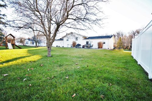 820 Chambord Cir, Marion OH  43302-6733 exterior