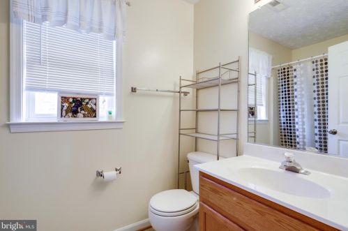 10521 Westfield Ln, Spotsylvania VA  22553-1862 exterior