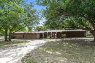 2256 Cardinal Dr, Wichita KS  67204-5311 exterior