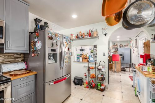 12602 37 Ave, Phoenix AZ 85053-4616 exterior