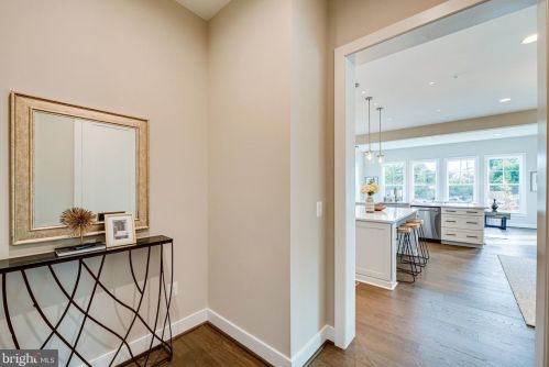 506 West St, Falls Church VA  22046-2846 exterior