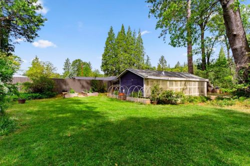 13678 Day Rd, Grass Valley, CA 95945-9695