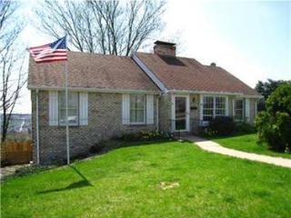 822 Hillcrest Dr, Canonsburg, PA 15317-3822