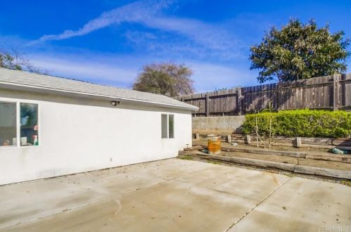 2527 Calle Gaviota, San Diego CA 92139-3105 exterior