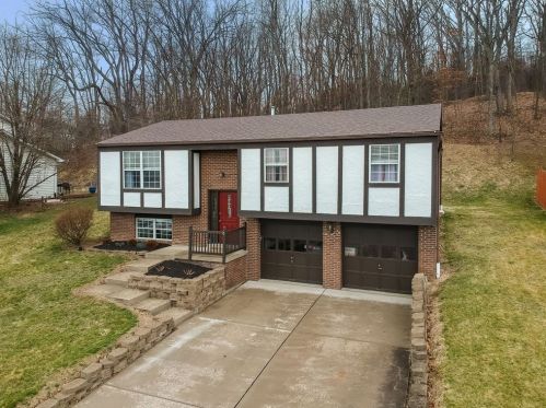 54 Marion Dr, Zelienople, PA 16063-9705