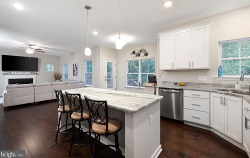 1000 Eastover Pkwy, Locust Grove VA  22508-5170 exterior