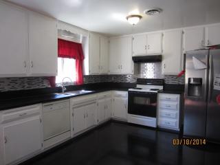 909 San Joaquin St, Maricopa, CA 93252-9714
