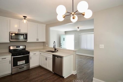 757 Redondo Ave, Long Beach CA  90804-5140 exterior