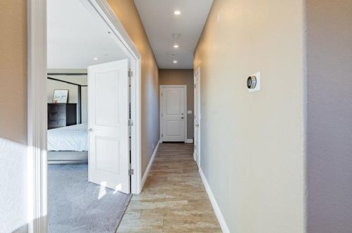 4025 Ashford Cir, Hollister CA  95023-8966 exterior