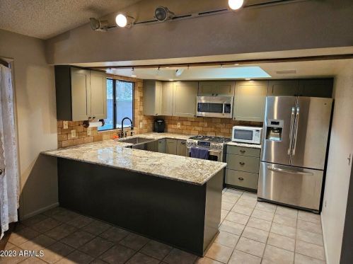 2321 Iris Dr, Sierra Vista, AZ 85635-6403