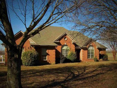 8629 Brunswick Rd, Millington, TN 38053-4903