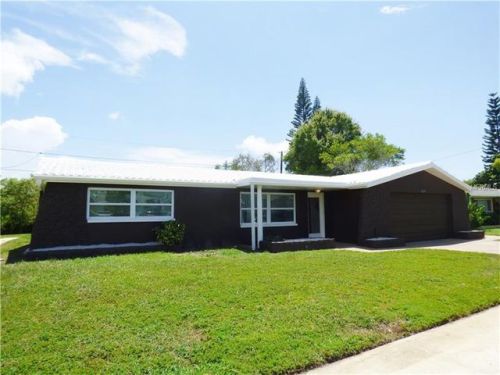 4024 Westwood Dr, Tarpon Springs, FL 34691-1754