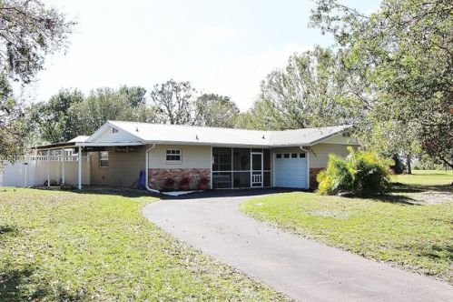 6300 Oak Ln, Sebring, FL 33876-6486