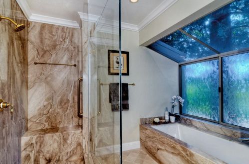 13 Alverno Ct, Redwood City CA  94061-1825 exterior
