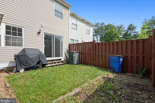 2796 Middlecoff Pl, Falls Church VA  22043-3514 exterior