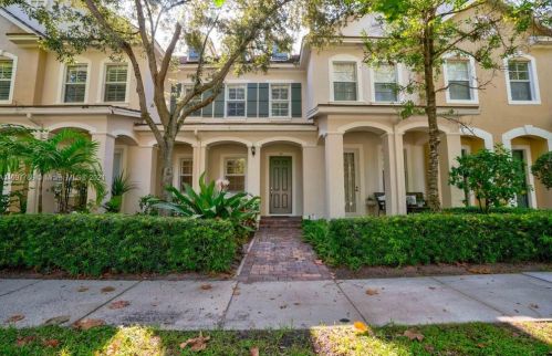 110 Lismore Ln, Jupiter, FL 33458-6509