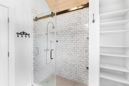 607 Ocean Blvd, Hampton NH  03842-4335 exterior