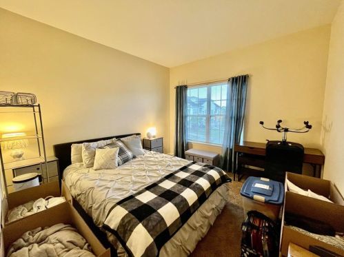 1009 Old Course Ln, Easton PA  18042-6975 exterior