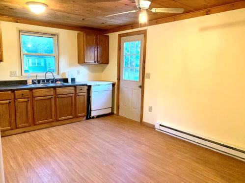 28 Country Side Cir, Belmont NH  03220-4042 exterior