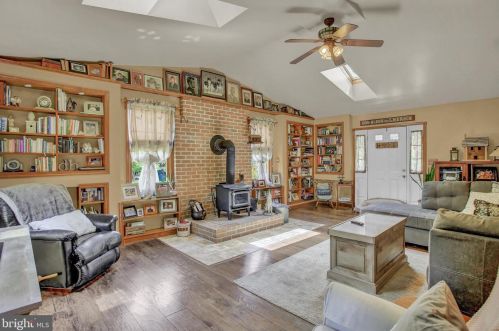 12090 Cross Roads Ave, Cross Roads PA  17322-8783 exterior