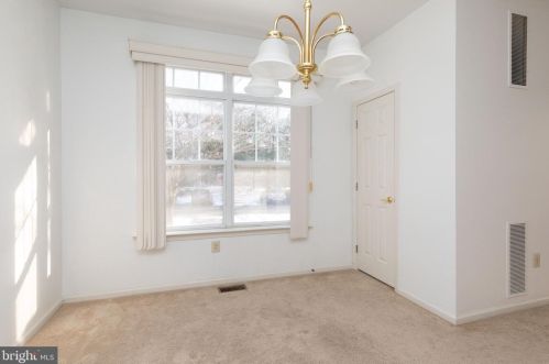 807 Dresher Woods Dr, Dresher PA  19025-1528 exterior