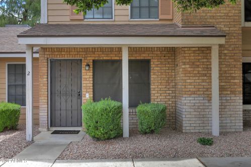 9846 48th Way, Phoenix, AZ 85044-5606