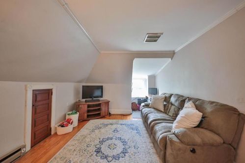 724 Milton St, Easton PA  18042-6366 exterior