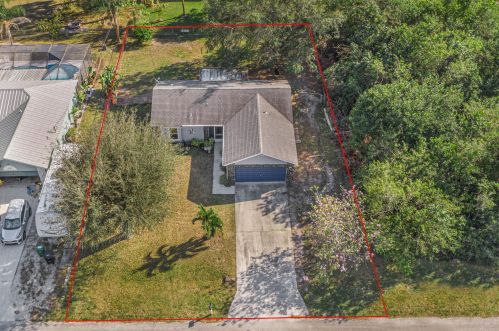 552 Lawler Ave, Fort Pierce, FL 34953-3819