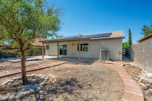 7081 Camino Triste, Tucson AZ  85746-7985 exterior