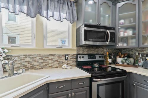 410 Beaver St, Beaver Dam WI  53916-1622 exterior