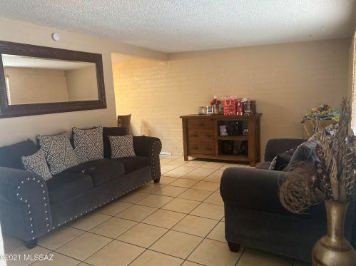 3619 Ellington Pl, Tucson, AZ 85713-4217