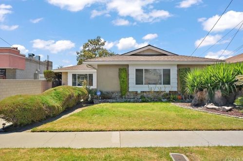 9342 Los Angeles St, Bellflower CA  90706-4446 exterior