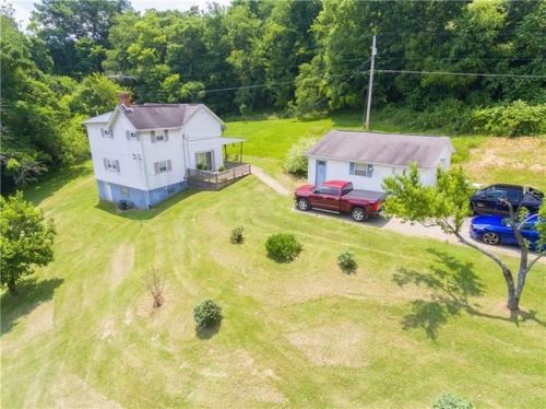 267 Fisher Hollow Rd, Amity, PA 15311-1124