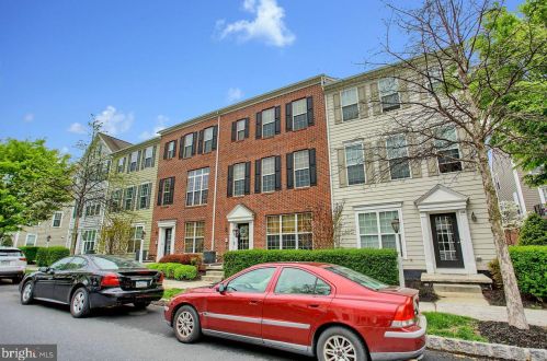 127 Summer Ln, Navy Sup Dpt, PA 17050-4138