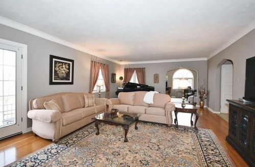 1010 Martha Ave, Pittsburgh PA 15209-1445 exterior