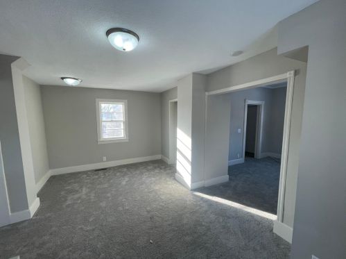 332 Jessamine Ave, Saint Paul MN 55130-3731 exterior