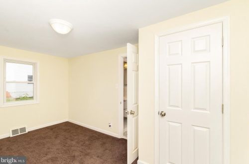 806 Pitman Ave, West Deptford NJ  08063-1324 exterior