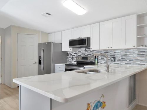 310 Port Royal Ln, Ruskin, FL 33572-2213