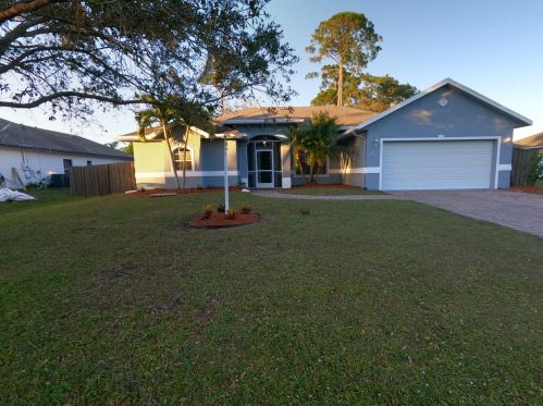 1211 Wellington Ave, Fort Pierce, FL 34953-4223