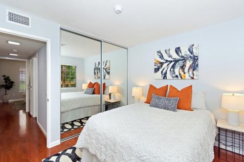 74 Woodleaf, Irvine CA  92614-7081 exterior