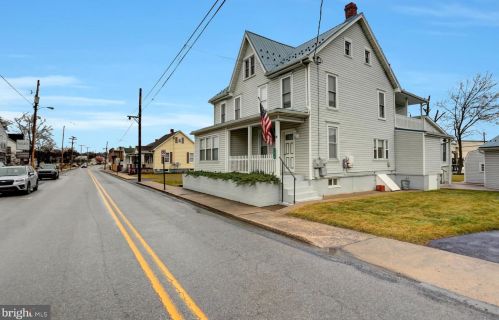 126 Burd St, Lees Cross Roads, PA 17257-1304