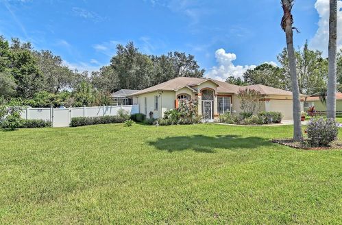 7435 Mohawk Trl, Brooksville, FL 34606-2554
